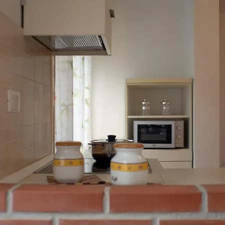 Caprice Apartment *